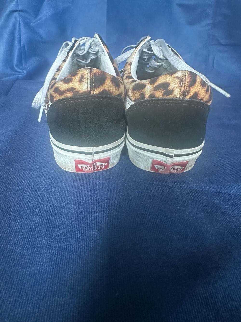 Vans Old Skool Leopard Print Skate Shoes Black/True White - Picture 4 of 8